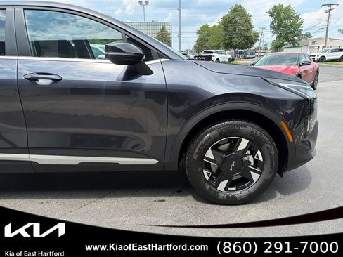 New 2026 Kia Sportage LX w/ LX Convenience Package AWD/4WD image 6