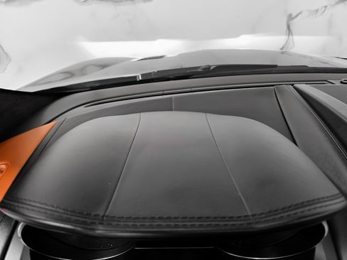 Used 2019 Jaguar F-TYPE SVR image 29