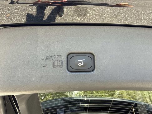New 2026 Lincoln Nautilus Reserve AWD/4WD image 12