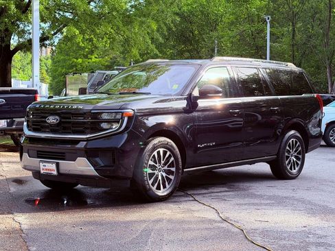 Used 2025 Ford Expedition Max Platinum AWD/4WD image 3