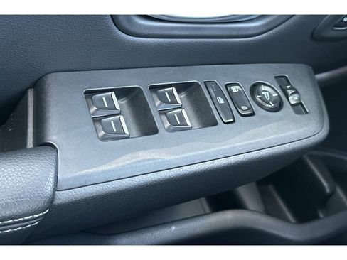Used 2025 Honda Pilot Touring image 12