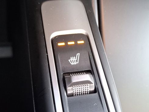 Used 2023 Kia Sorento EX image 21