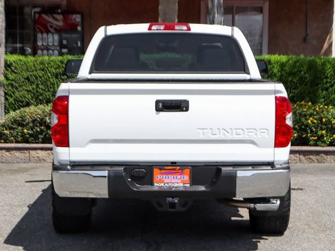 Used 2015 Toyota Tundra SR5 w/ SR5 Upgrade Package RWD image 7