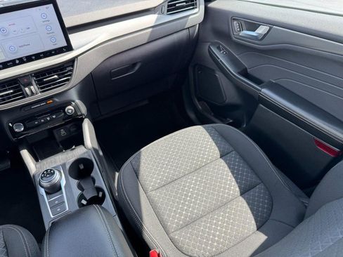 Used 2024 Ford Escape Active w/ Tech Pack #2 AWD/4WD image 15