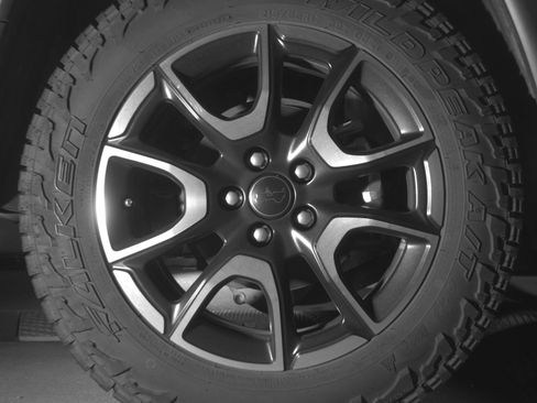 Used 2025 Jeep Compass Trailhawk w/ Trailer Tow Group AWD/4WD image 15