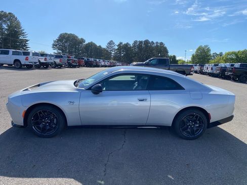 New 2024 Dodge Charger R/T w/ Plus Group image 6