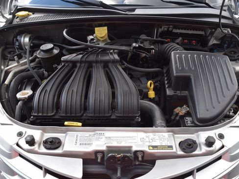 Used 2006 Chrysler PT Cruiser Touring FWD image 44