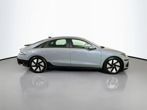 Used 2024 Hyundai Ioniq 6 SE RWD image 8
