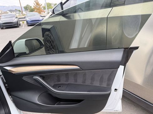 Used 2022 Tesla Model 3 Performance AWD/4WD image 23