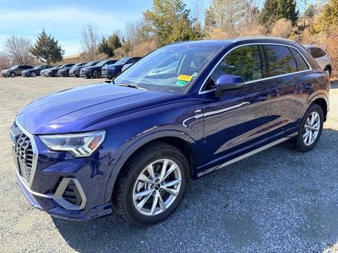 Used 2025 Audi Q3 2.0T Premium w/ Convenience Package image 1