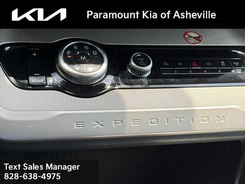Used 2025 Ford Expedition Max Active RWD image 26