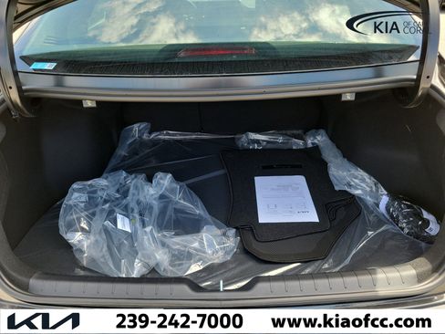 New 2026 Kia K4 LXS image 10