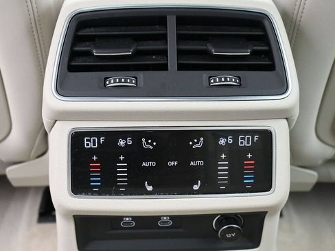 Used 2023 Audi A6 Premium Plus w/ Premium Plus Package AWD/4WD image 22