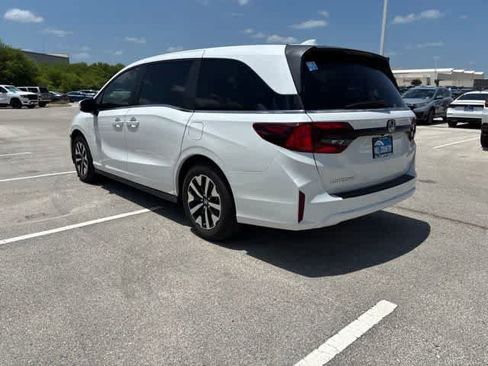 Used 2026 Honda Odyssey EX-L image 3