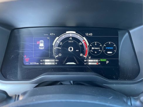 Used 2024 Toyota Sequoia Limited w/ Tow Technology Package image 28