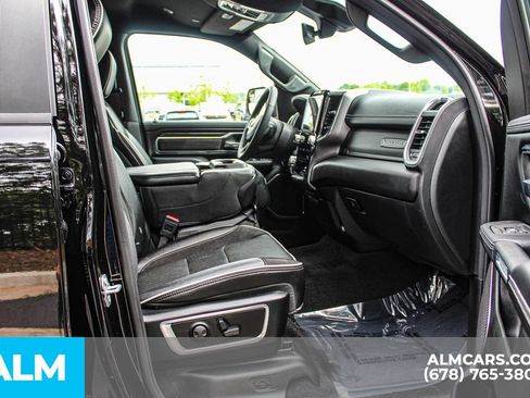 Used 2025 RAM 1500 Laramie AWD/4WD image 16