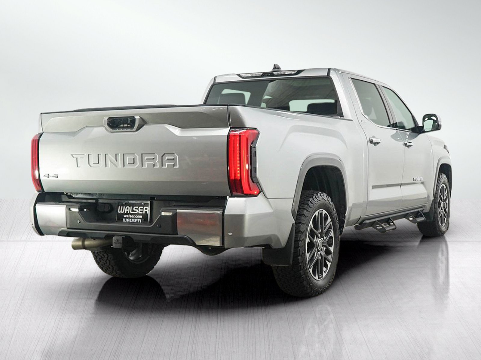 Used 2022 Toyota Tundra Limited AWD/4WD image 5