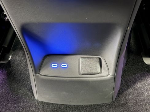 Used 2025 Mercedes-Benz G 580 w/ EQ Technology image 39