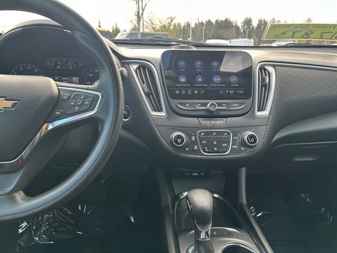 Used 2023 Chevrolet Malibu LT FWD image 42