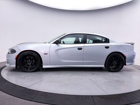 Used 2022 Dodge Charger Scat Pack RWD image 41