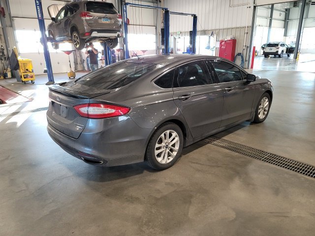 Used 2016 Ford Fusion Titanium AWD/4WD image 10