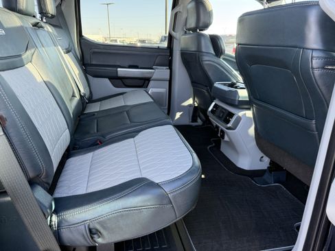 Used 2021 Ford F150 Limited image 11