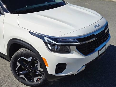 New 2026 Kia Seltos S FWD image 4