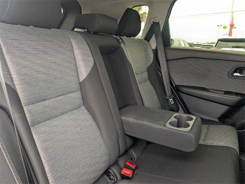 Used 2023 Nissan Rogue SV image 30