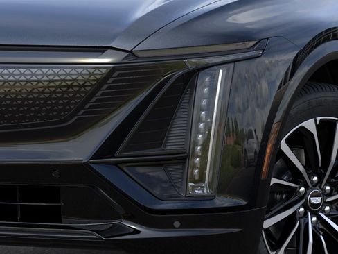 New 2026 Cadillac Lyriq Premium Sport RWD image 10