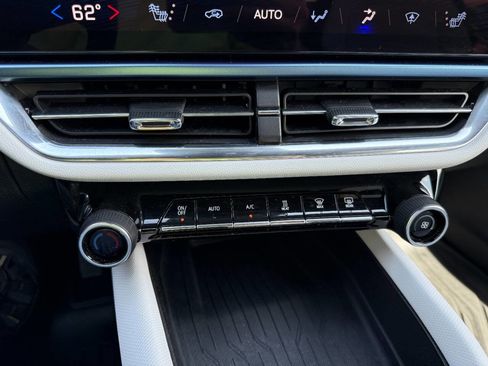 Used 2024 Chevrolet Equinox EV LT w/ LPO, All-Weather Mat Package image 29