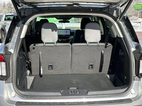 Used 2025 Ford Explorer Active w/ Active Comfort Package image 15