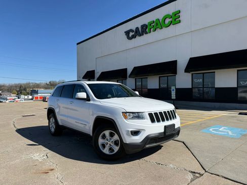 Used 2016 Jeep Grand Cherokee Laredo w/ Quick Order Package 23E image 1
