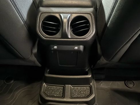 Used 2023 Jeep Wrangler Unlimited w/ Cold Weather Group AWD/4WD image 21