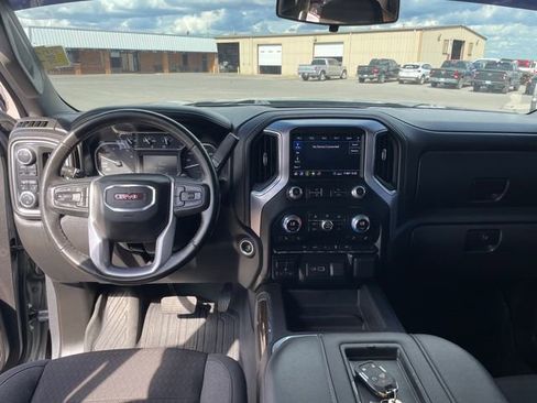 Used 2020 GMC Sierra 1500 Elevation w/ Elevation Value Package image 22