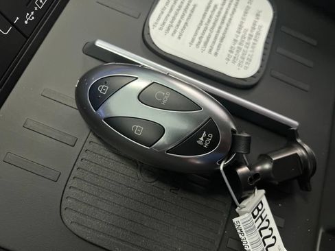 New 2026 Hyundai Santa Fe Limited AWD/4WD image 29