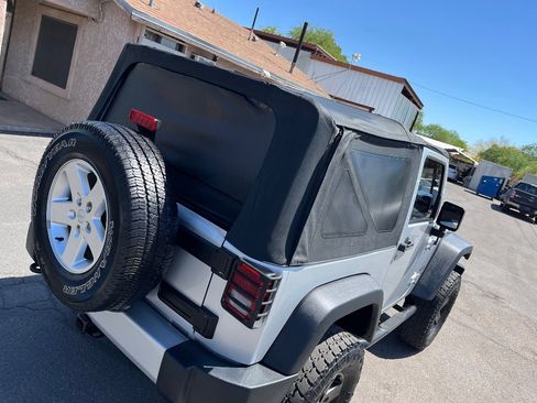 Used 2012 Jeep Wrangler Sport AWD/4WD image 37