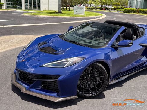 Used 2026 Chevrolet Corvette ZR1 w/ Stealth Interior Trim Package RWD image 8