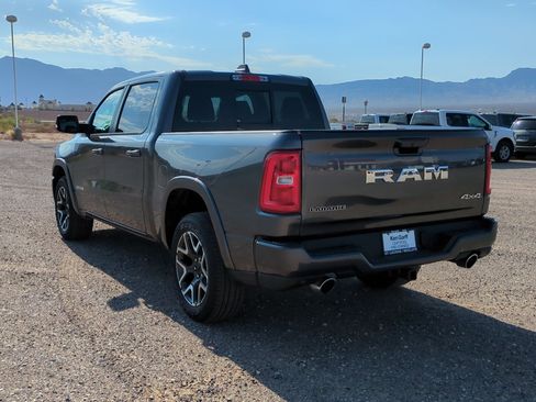 Used 2025 RAM 1500 Laramie w/ Sport Appearance Package AWD/4WD image 5