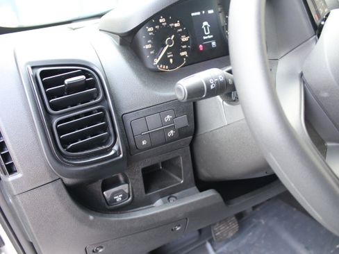 Used 2025 RAM ProMaster 2500 w/ Safety Group image 7