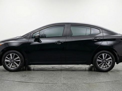 Used 2025 Nissan Versa SV FWD image 3