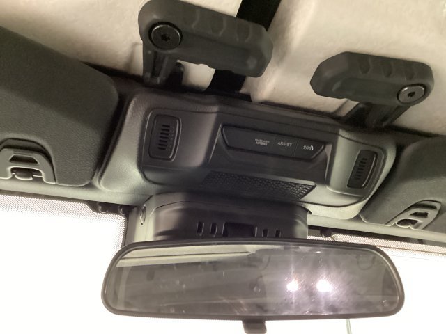 Used 2025 Jeep Wrangler Unlimited Sport AWD/4WD image 25