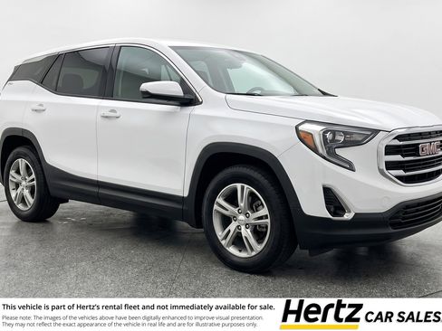 Used 2024 GMC Terrain SLE FWD image 1