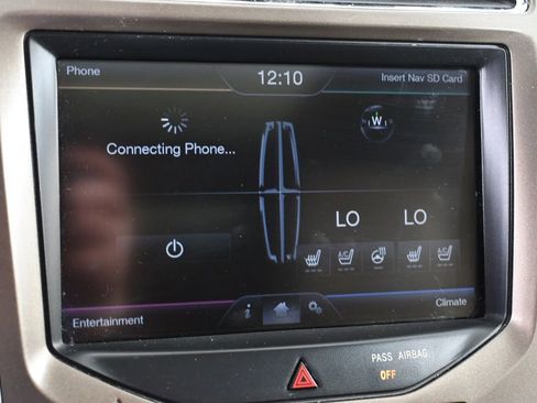 Used 2015 Lincoln MKX AWD w/ Equipment Group 102A image 27