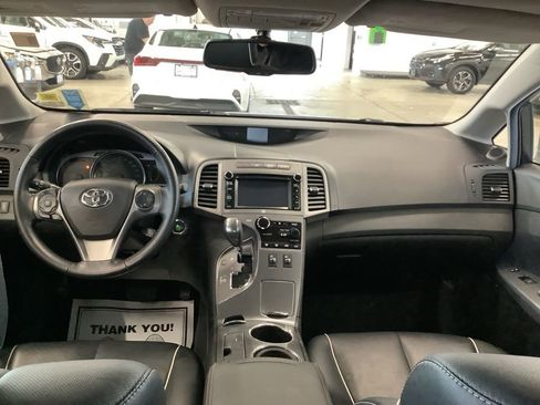 Used 2014 Toyota Venza XLE w/ XLE Premium Package AWD/4WD image 17