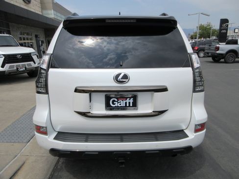 Used 2023 Lexus GX 460 w/ Black Line Special Edition AWD/4WD image 7
