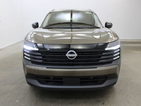 New 2026 Nissan Kicks SV w/ SV Premium Package image 7