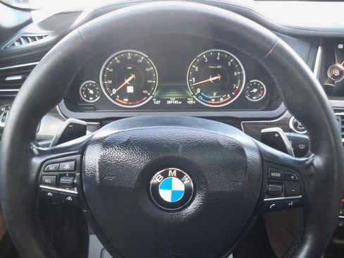 Used 2015 BMW 750i xDrive image 11