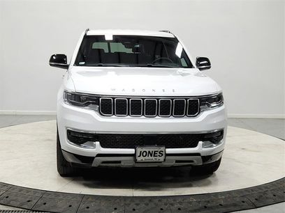 Used 2024 Jeep Wagoneer Series II w/ Flexible Seating Group