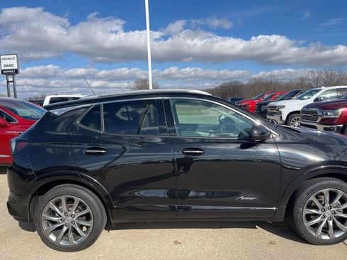 Used 2024 Buick Encore GX Avenir w/ Avenir Convenience Package FWD image 4
