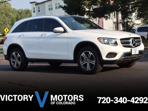 Used 2019 Mercedes-Benz GLC 300 4MATIC w/ Premium Package image 1